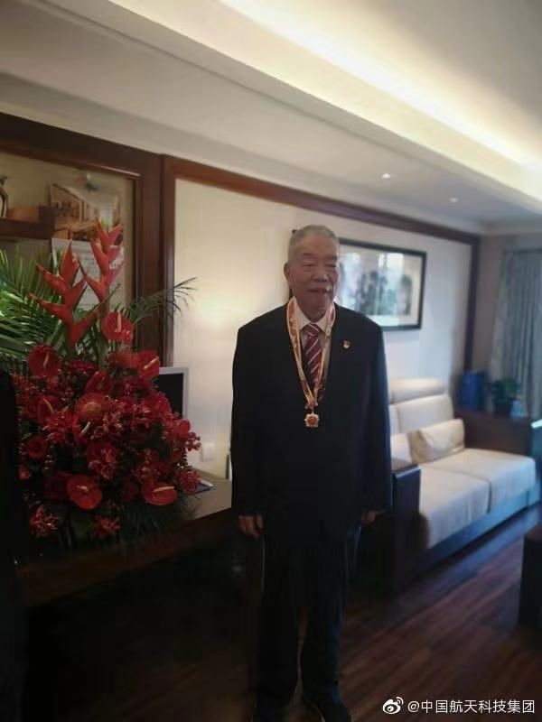 痛心又一巨星陨落,又一颗巨星陨落痛心