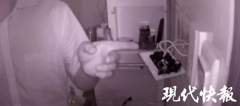 一男子怀疑妻子出轨在家装摄像头,女子房间被偷装摄像头