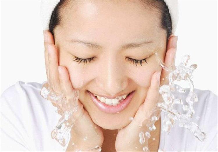 黄脸婆长斑怎么办,脸黄有褐斑怎么办