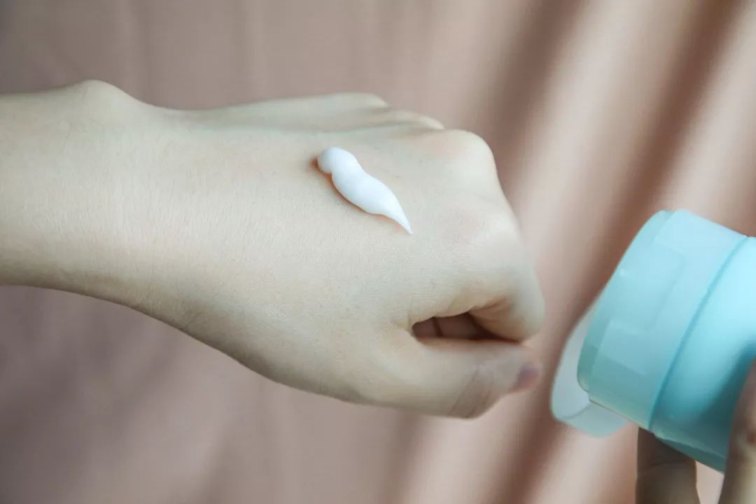 秋冬内搭必备神器,冬天只需这4件内搭每天不一样