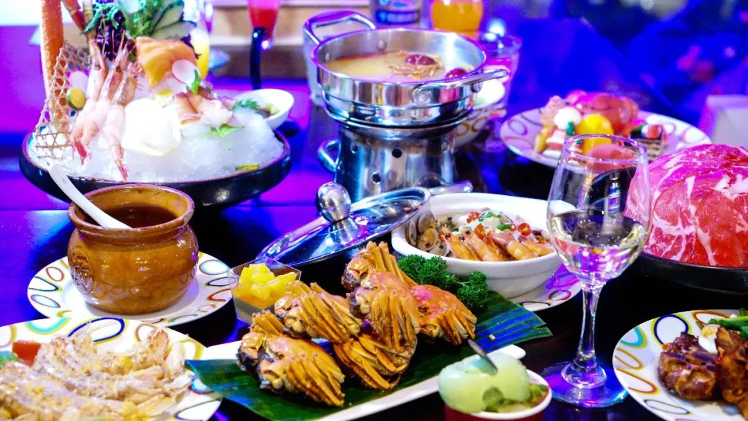 ￥299/2位-爱了！鹅肝澳牛瓦罐汤大派送，生蚝熟醉蟹牛肉煲敞开吃