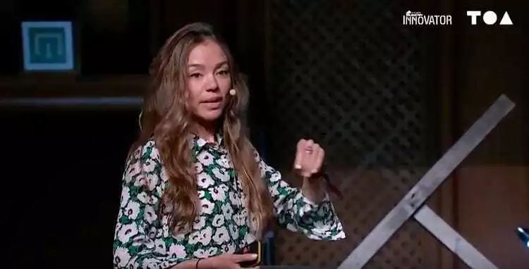 华裔女人嫁给美国富豪名人,谷歌老板华裔老婆和马斯克