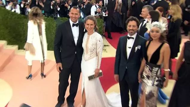 华裔美女嫁给老外,华裔女与谷歌创始人离婚案