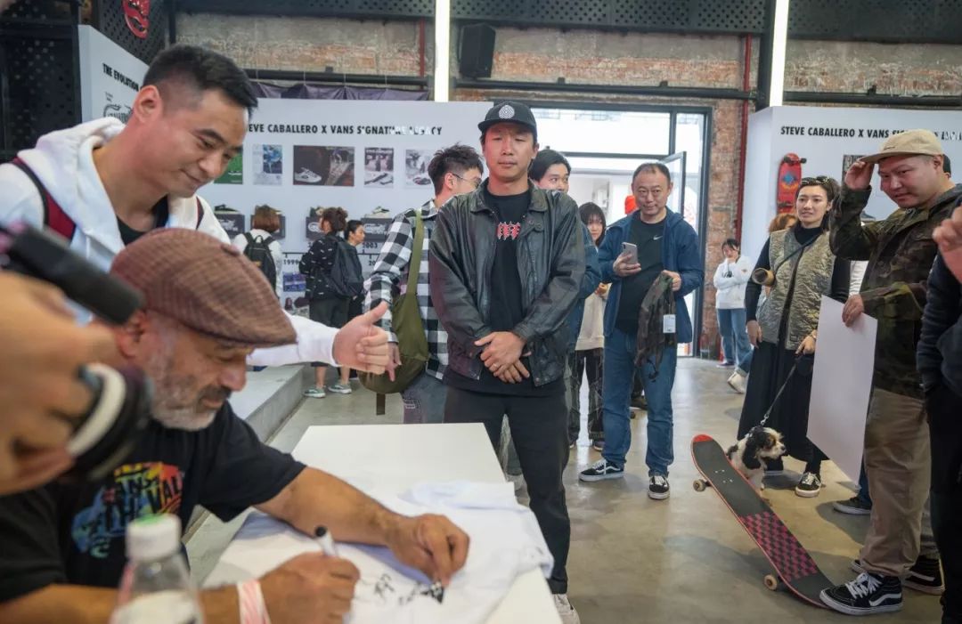 真·为滑板而生，传奇滑手SteveCaballero空降广州陪你重温与Vans经典的三十年