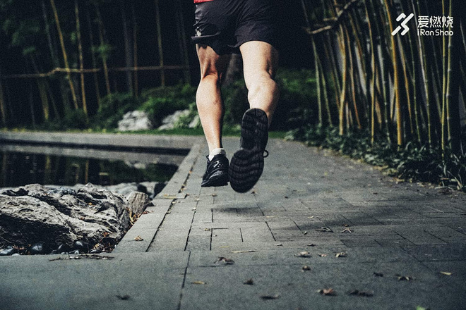 asicsgel-nimbus22,测评asics亚瑟士