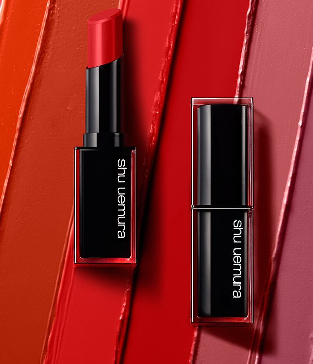 易烊千玺送阿玛尼 (易烊千玺送粉丝的阿玛尼是什么)