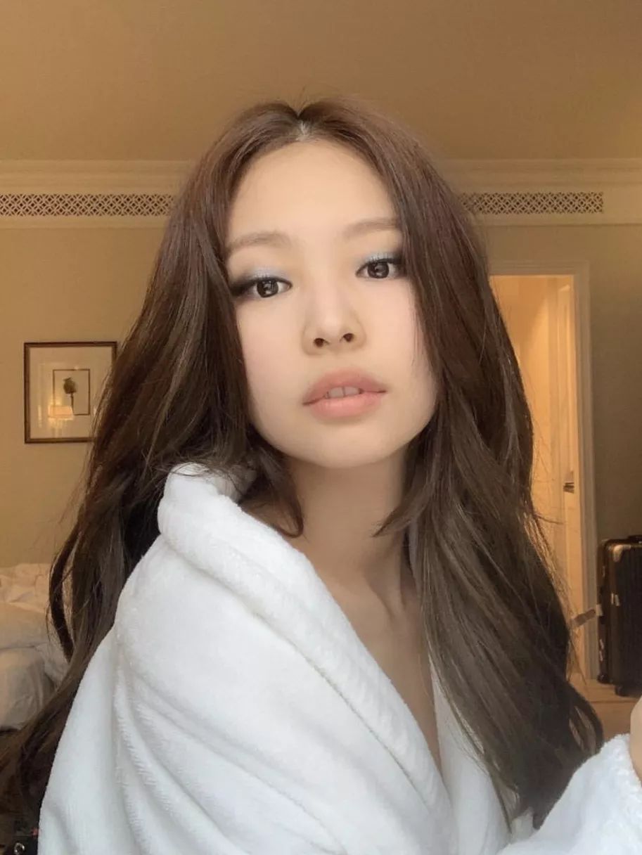 新手画jennie同款眼妆,怎么画jennie同款猫系眼线