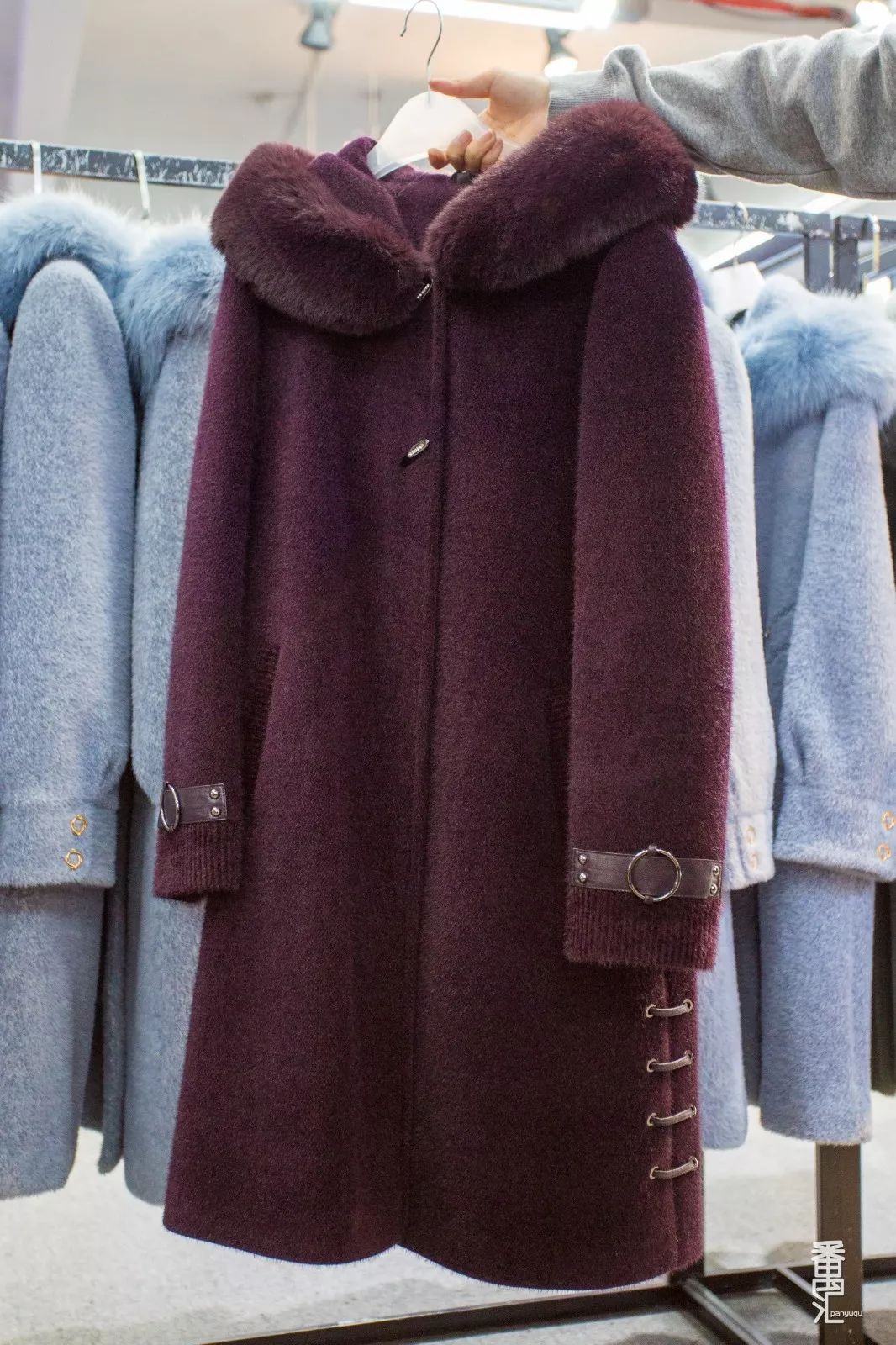 南村工厂特卖店,广州番禺南村特卖场服装