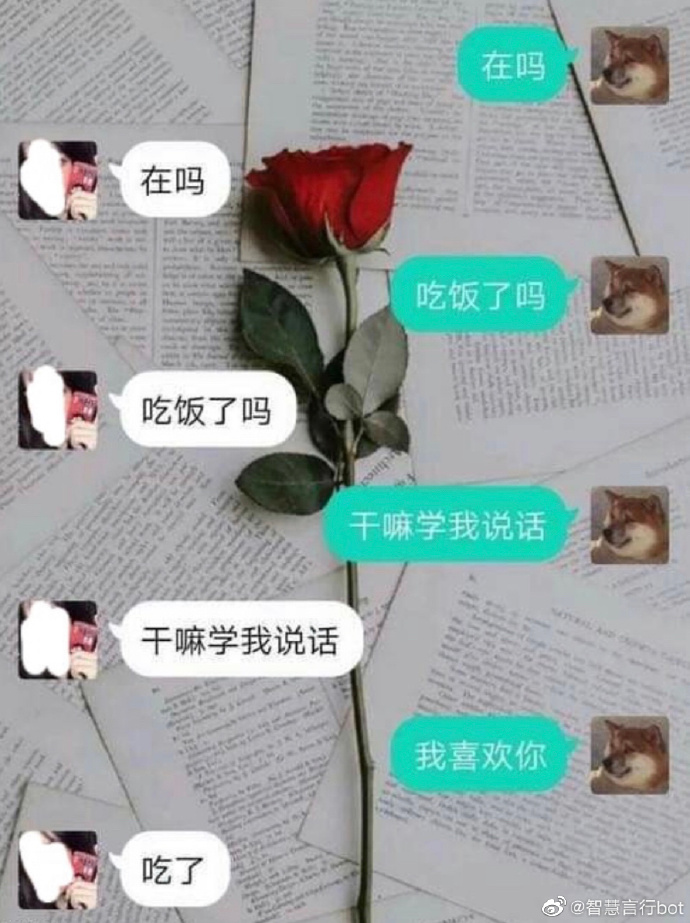 羽绒服背后带扣子,羽绒服背后的带子是挂衣服的吗