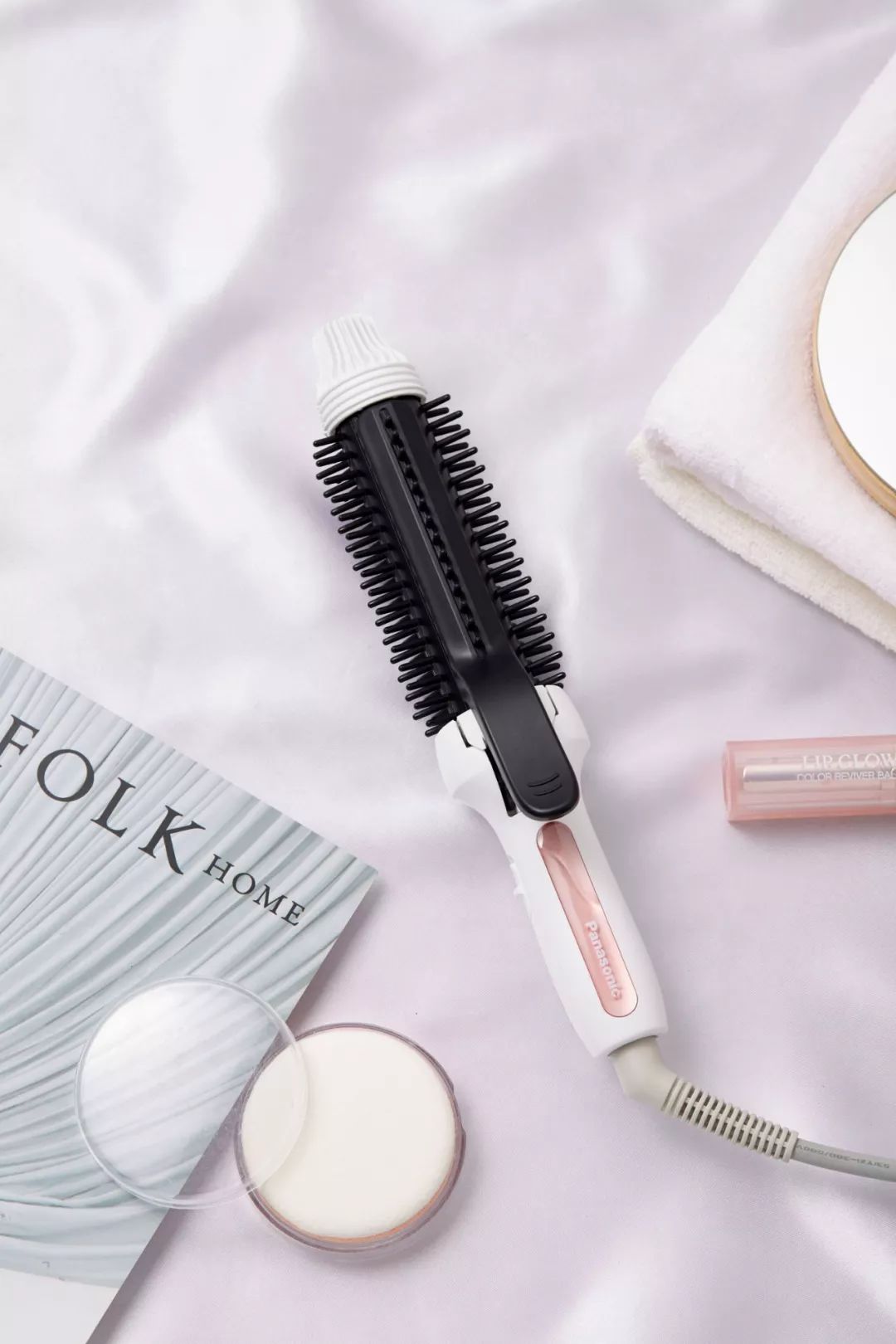 过时的丝巾绑头发,丝巾扎头发蝴蝶结造型