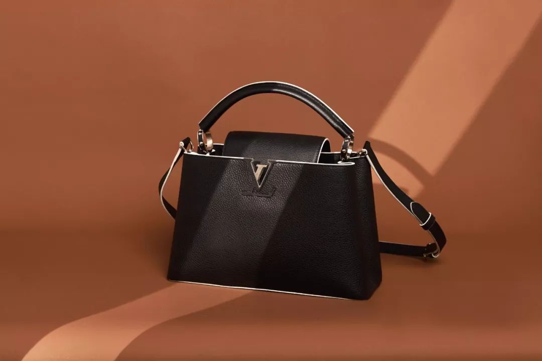 第一款包包该怎么选？这样买准没错