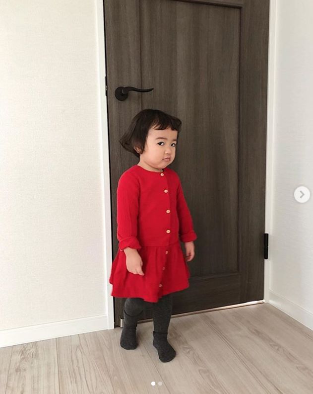 日本一年轻妈妈每天狂晒女儿“丑照”，看到第1张就笑炸了！是亲妈吗哈哈哈…