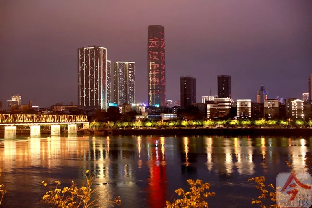 柳州“空城记”：请记住此刻，为了值得等待的未来