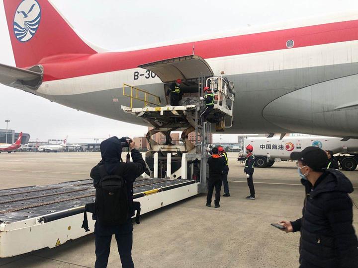 守望相助爱心物资送达,守望相助感谢每一份付出