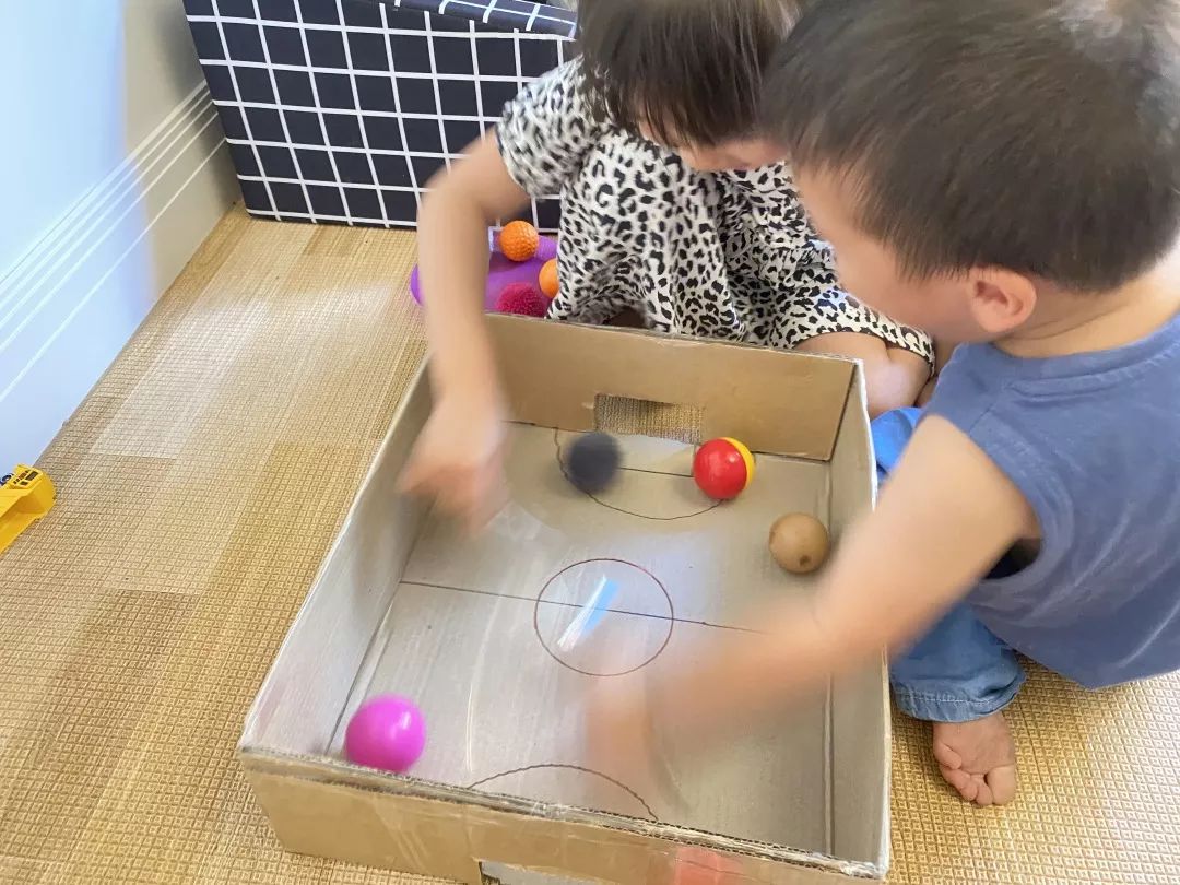 不用花钱就能玩的儿童游戏,十个小朋友玩游戏