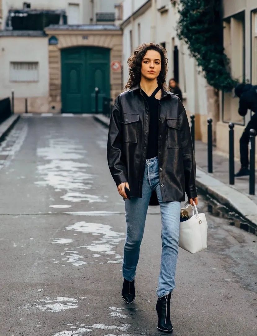 今年最值得买的三件衣服,质量很好的过时款衣服值得买吗