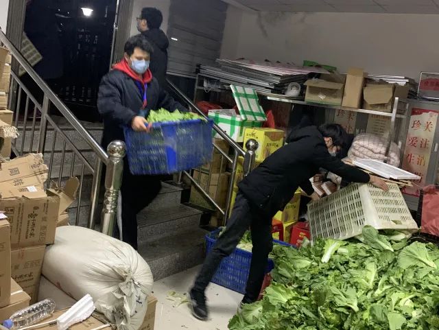 抗疫先进个人获表彰大会完整视频,抗疫先进团队获奖感言