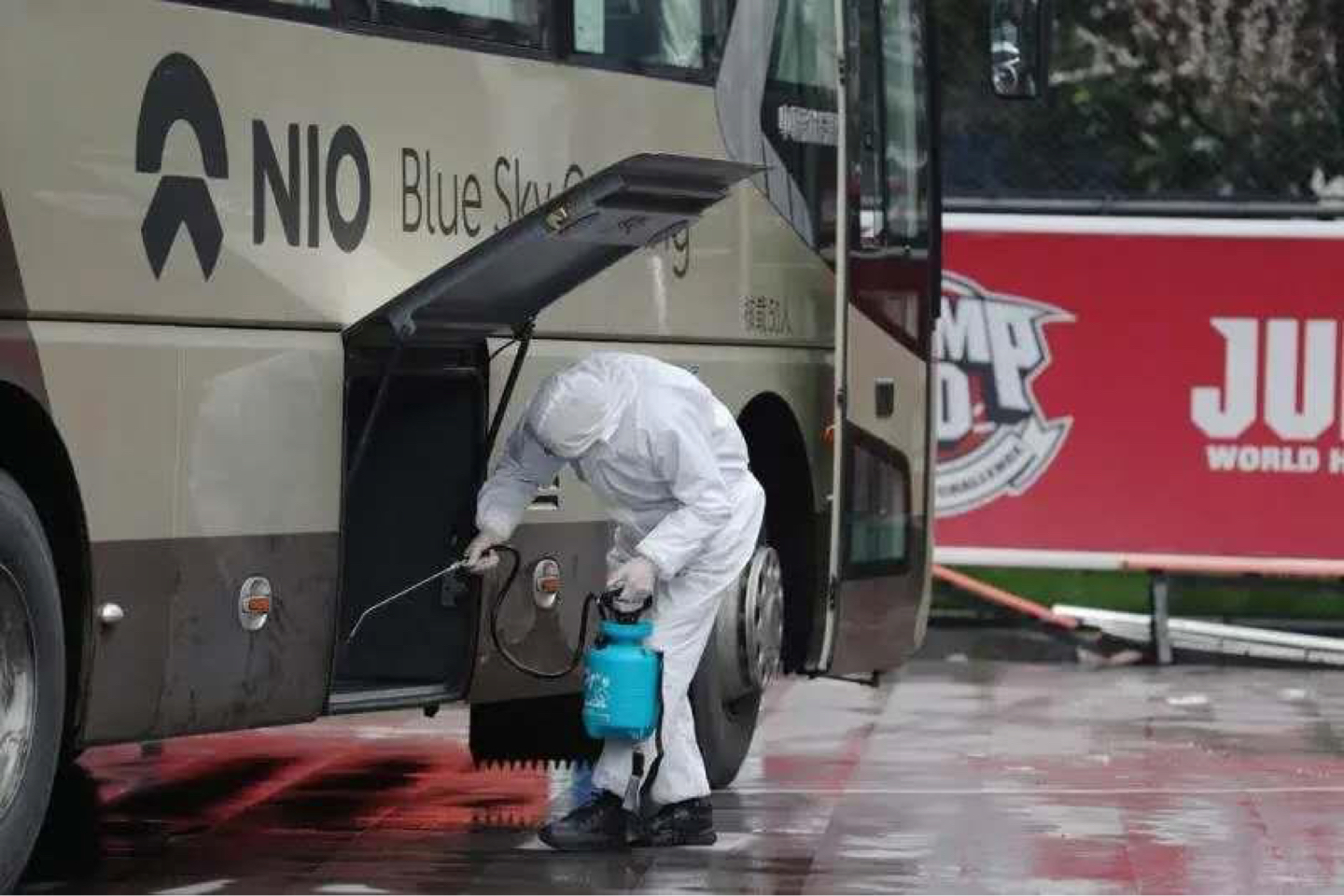 虹口足球场返沪人员,虹口足球场中转站回沪