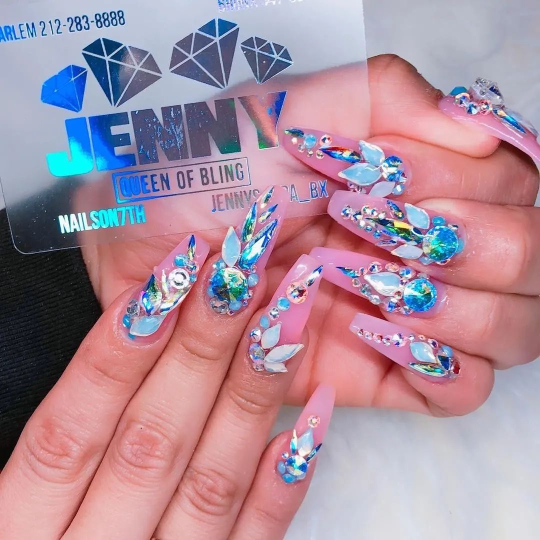 cardib亚裔美甲师,cardib的美甲师