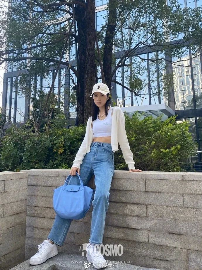 别被法国女人骗了，其实她们只穿最硬的牛仔裤