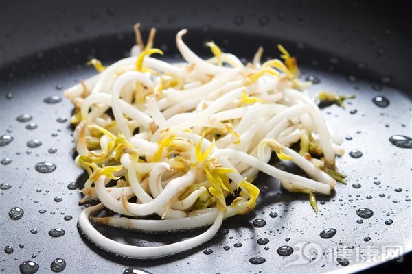 黄豆芽虽不起眼,但却能美容还能防病