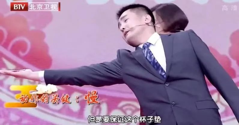 脖子一动就咔咔响该怎么办,脖子一动就咔咔响僵硬是怎么回事