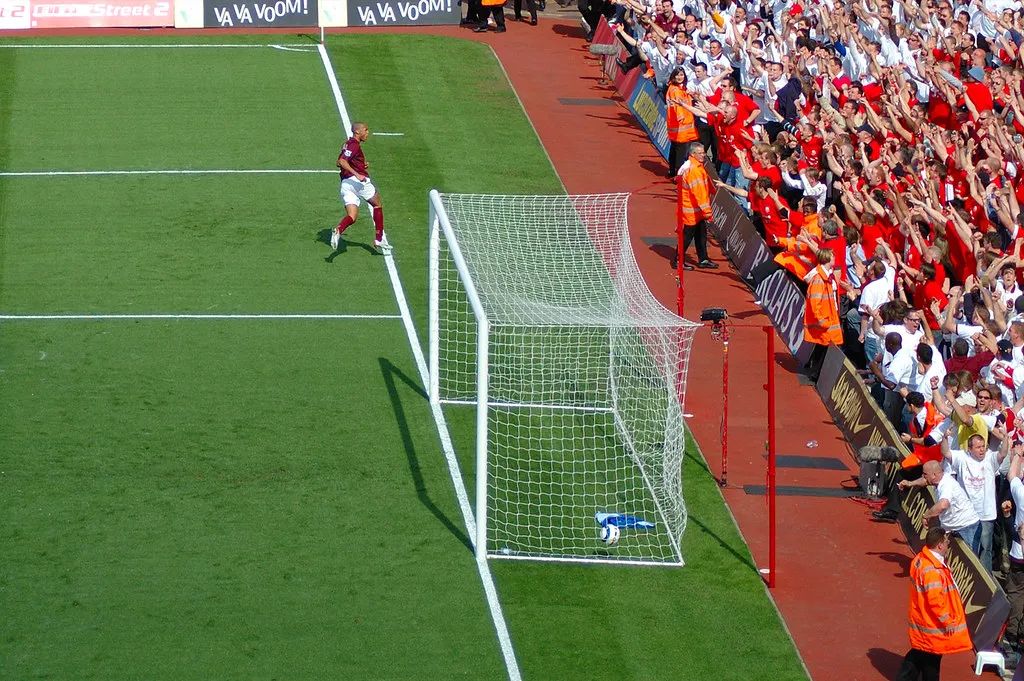 提到阿森纳会想到什么,说起阿森纳你会想起谁