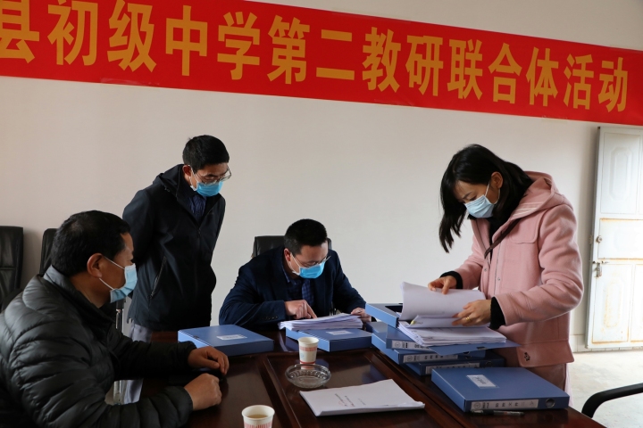 曲靖市教育体育局到罗平督导检查学校开学准备工作