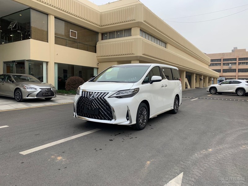 雷克萨斯LM到店售价116.6-146.6万元