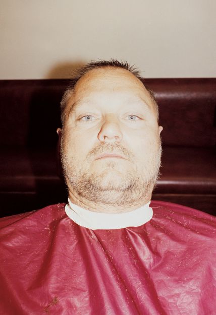 明星、超模都自愿素颜甚至裸体出镜，这位摄影大师究竟是谁？