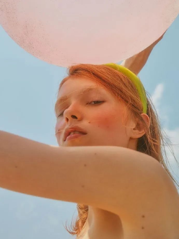 顶流模特亲测：「上镜终极*器武**，根本不靠颜值！」