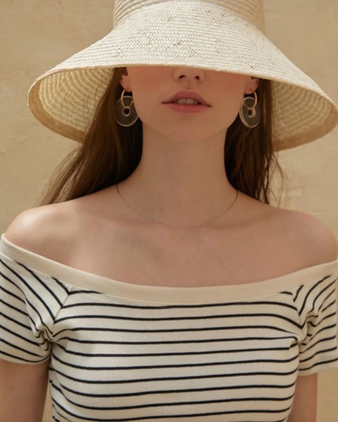 今年一定要给自己买一对红色耳环,耳环买什么材质的好