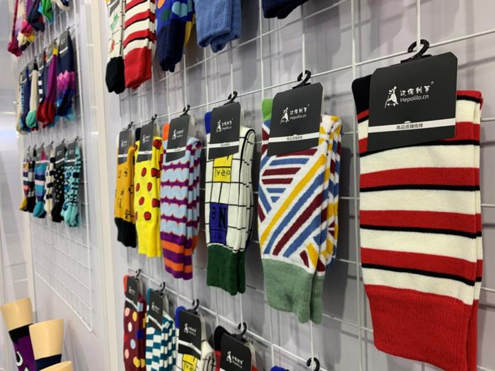 孙俪和杨紫同款裙子,杨紫孙俪同款华伦天奴