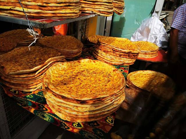 南北疆深度环线8日游,南北疆30天旅游攻略