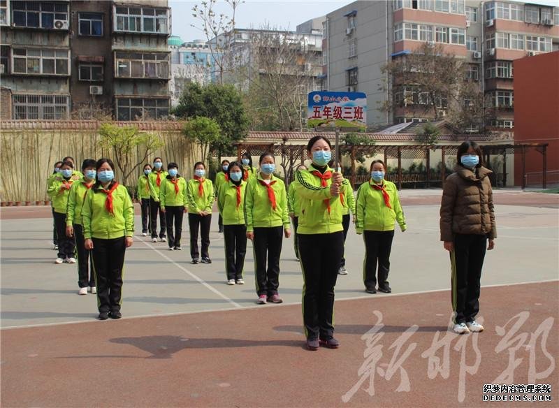 东常赦小学开展复学防控演练活动,干驿小学复学防疫演练