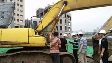 山河智能18微小型挖掘机多少钱,山河智能小挖机r350多少钱一台