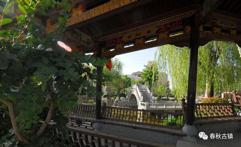 春暖花开古镇一游,春秋古镇景区