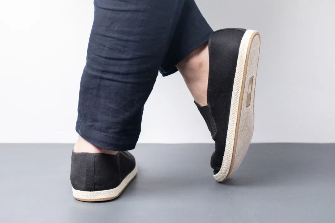 一双老布鞋完整版,最好的老北京布鞋年轻人穿的