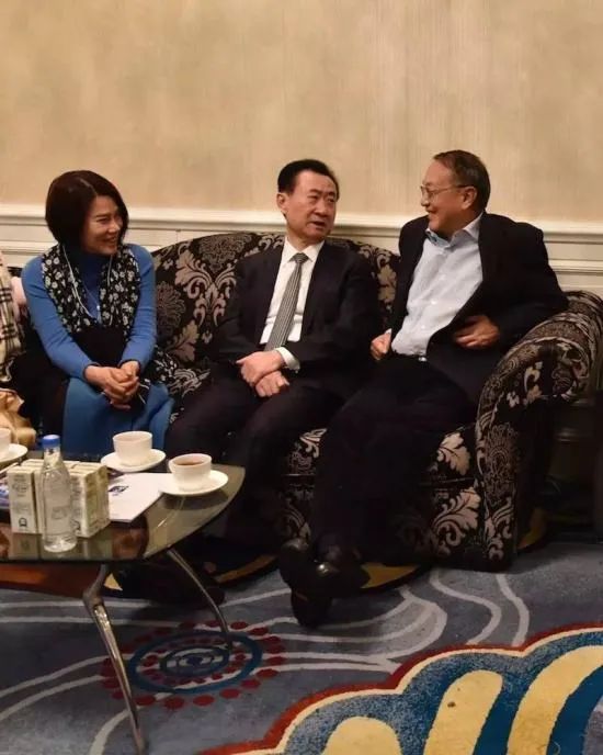 绐ユ帰鏈夐挶浜烘湅鍙嬪湀,65宀佺殑钁ｆ槑鐝犱緷鐒朵繚鎸佺潃骞磋交