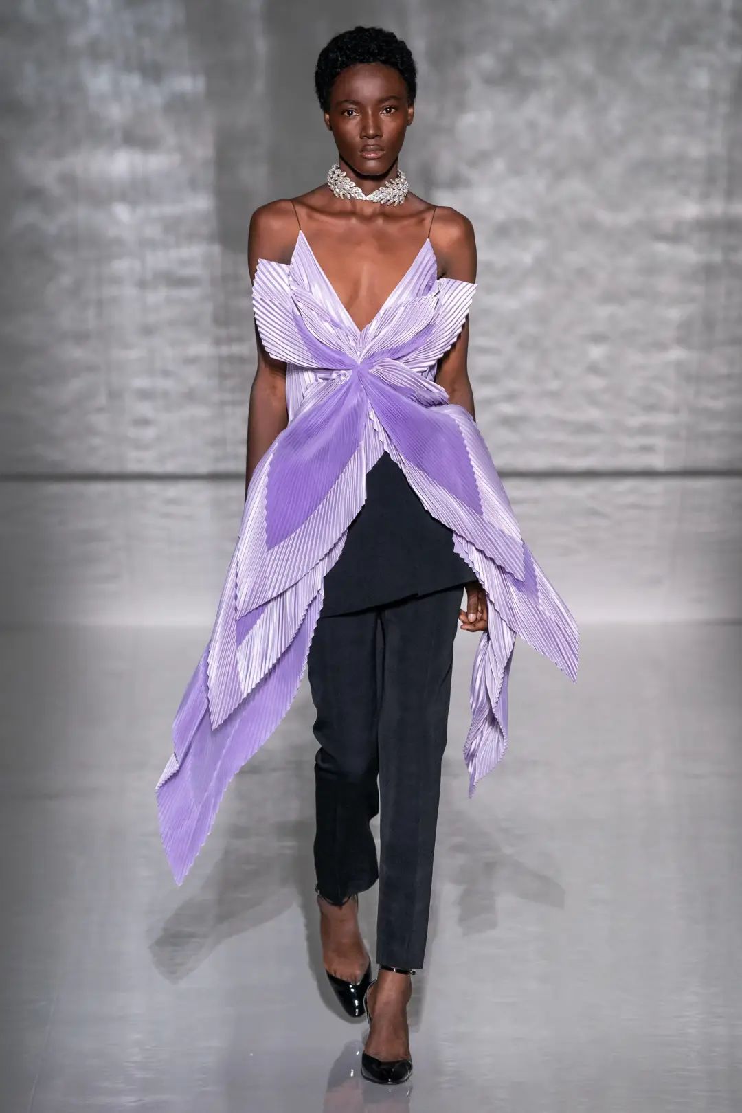 givenchy什么潮牌,givenchy高端时尚