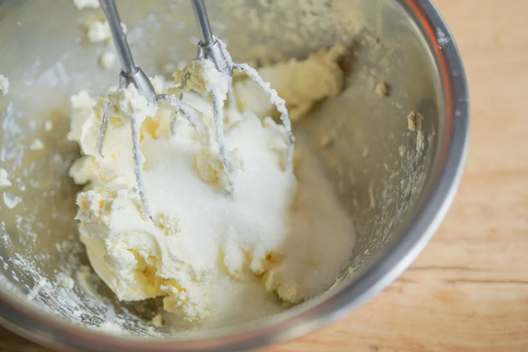 电饭锅芝士蛋糕最简单的做法,教你做现在超火的芝士蛋糕