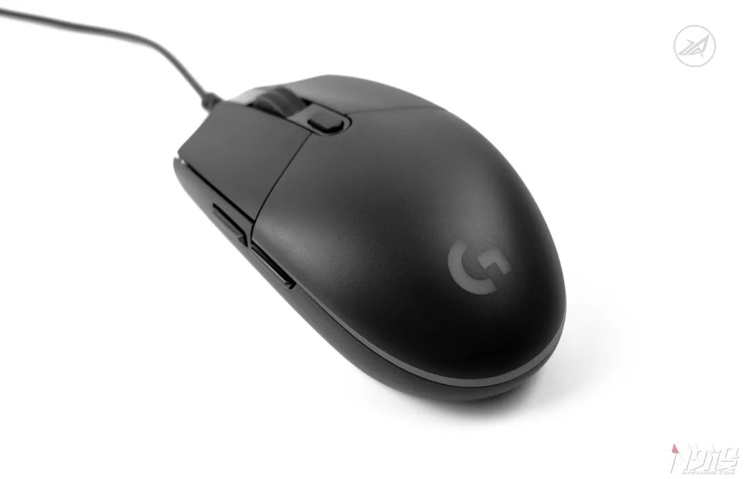 罗技g102鼠标哪个灯效好看,赛睿鼠标rval100和罗技g102