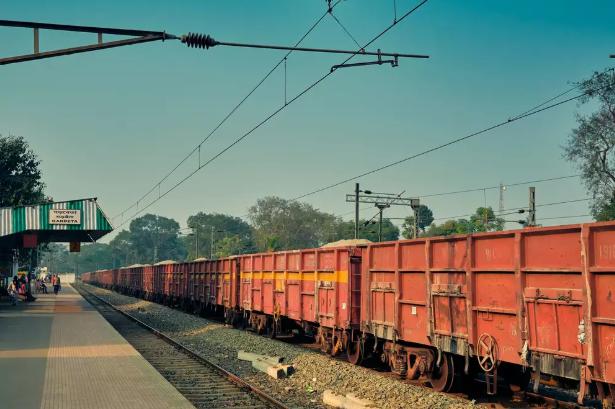 外国人评论印度火车,印度人吐槽印度火车