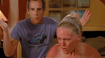 怎么正确涂防晒霜不会假白,涂了防晒霜被晒红