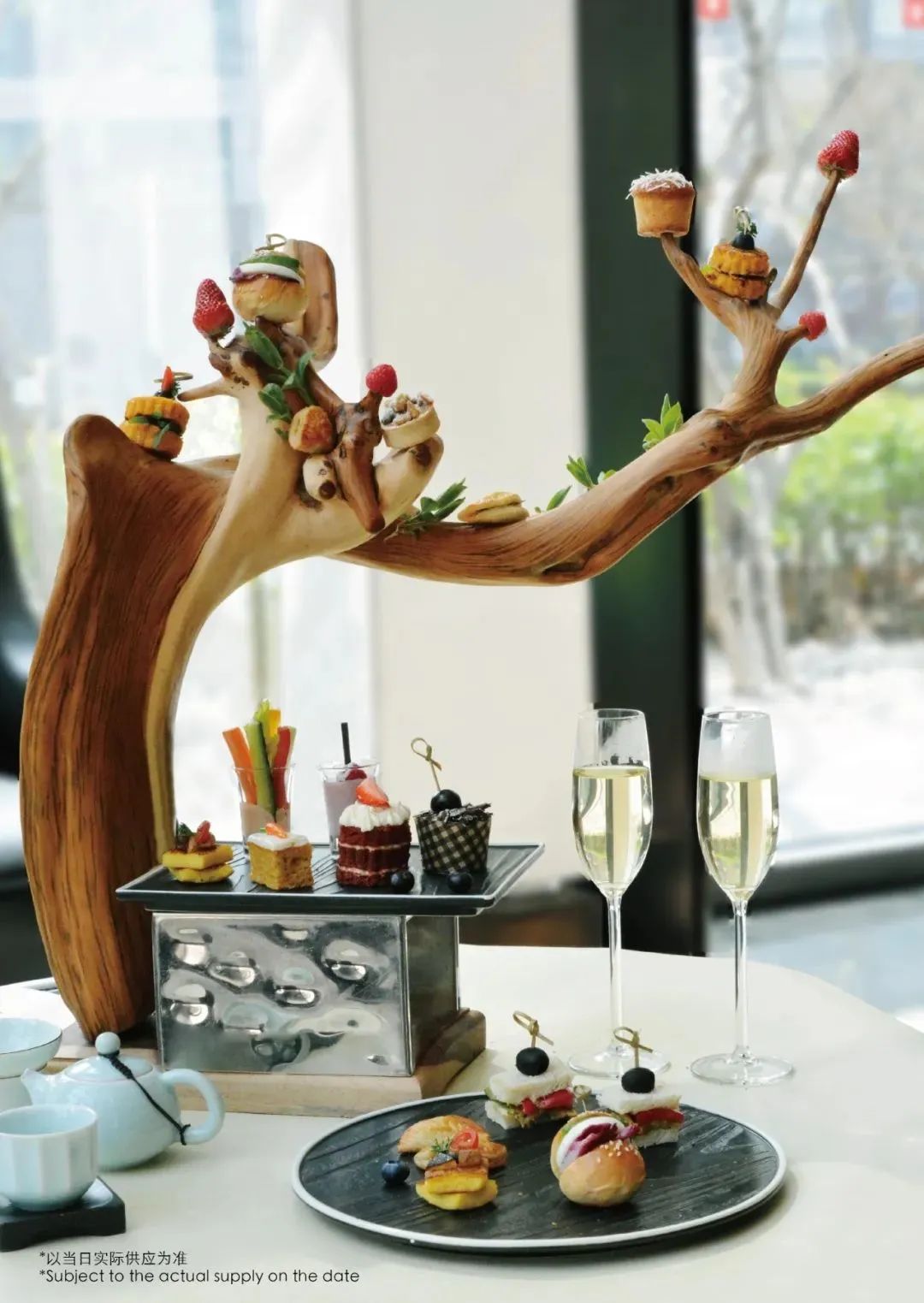 不热不堵人不多,城中开房度假难道不够爽吗?丨寻味