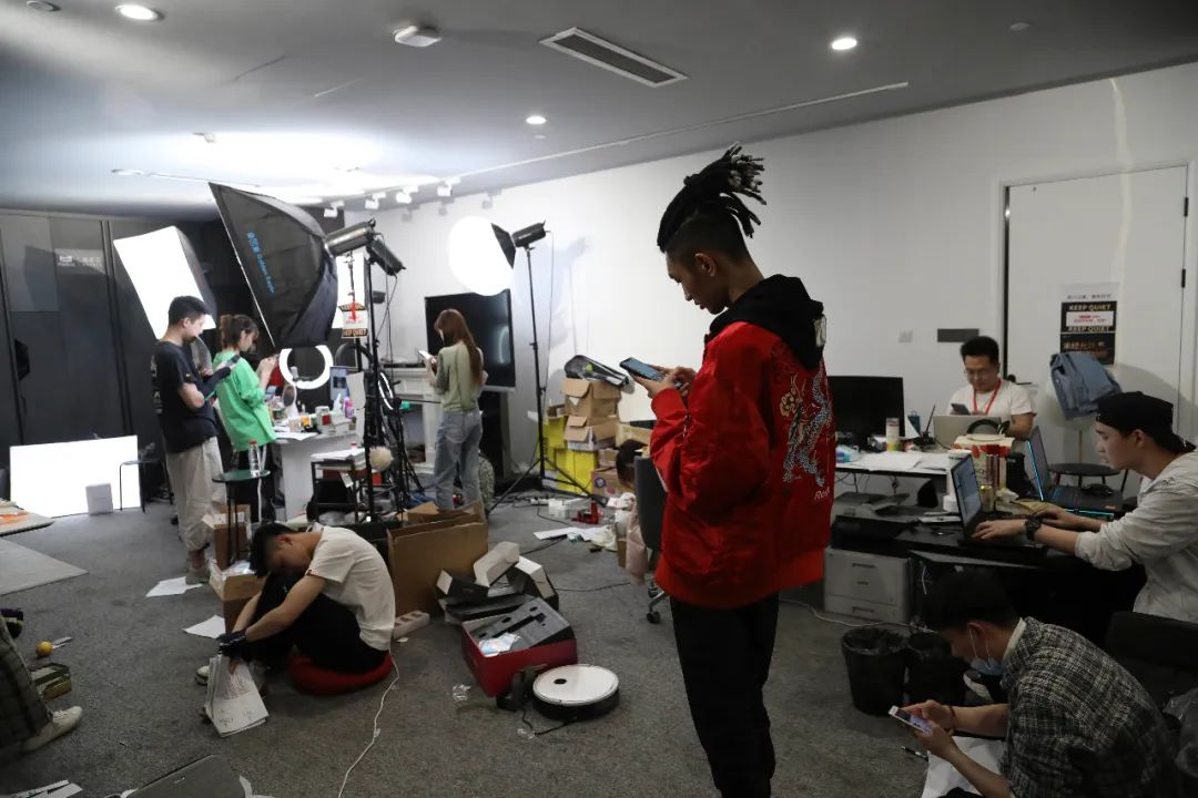 “哆啦”薇娅：站在直播带货的风口