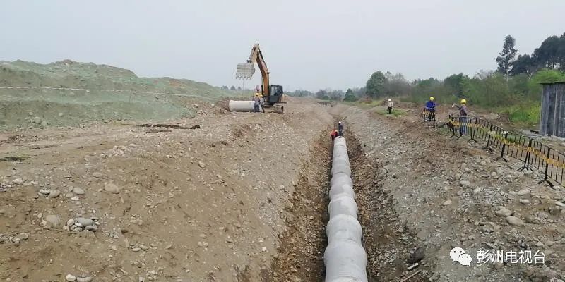 彭州市三环路最新视频,彭州市三环路改造项目