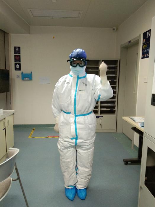 69天援鄂护士回家,90多天援鄂军队女医生回家视频