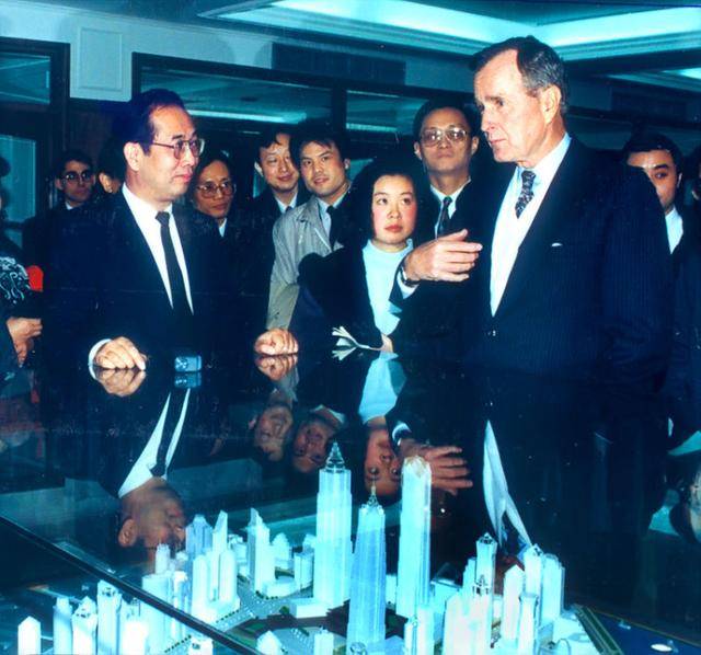 赵启正口述:回望三十年,细数浦东开发“软成果”