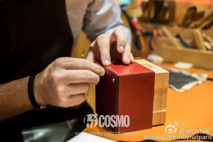 宋祖儿的包包里有什么,宋祖儿包包里面的东西